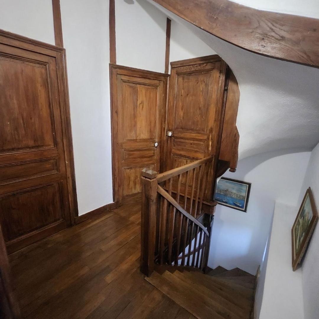 Maison Bourgogne Chateau-Chinon Bagian luar foto
